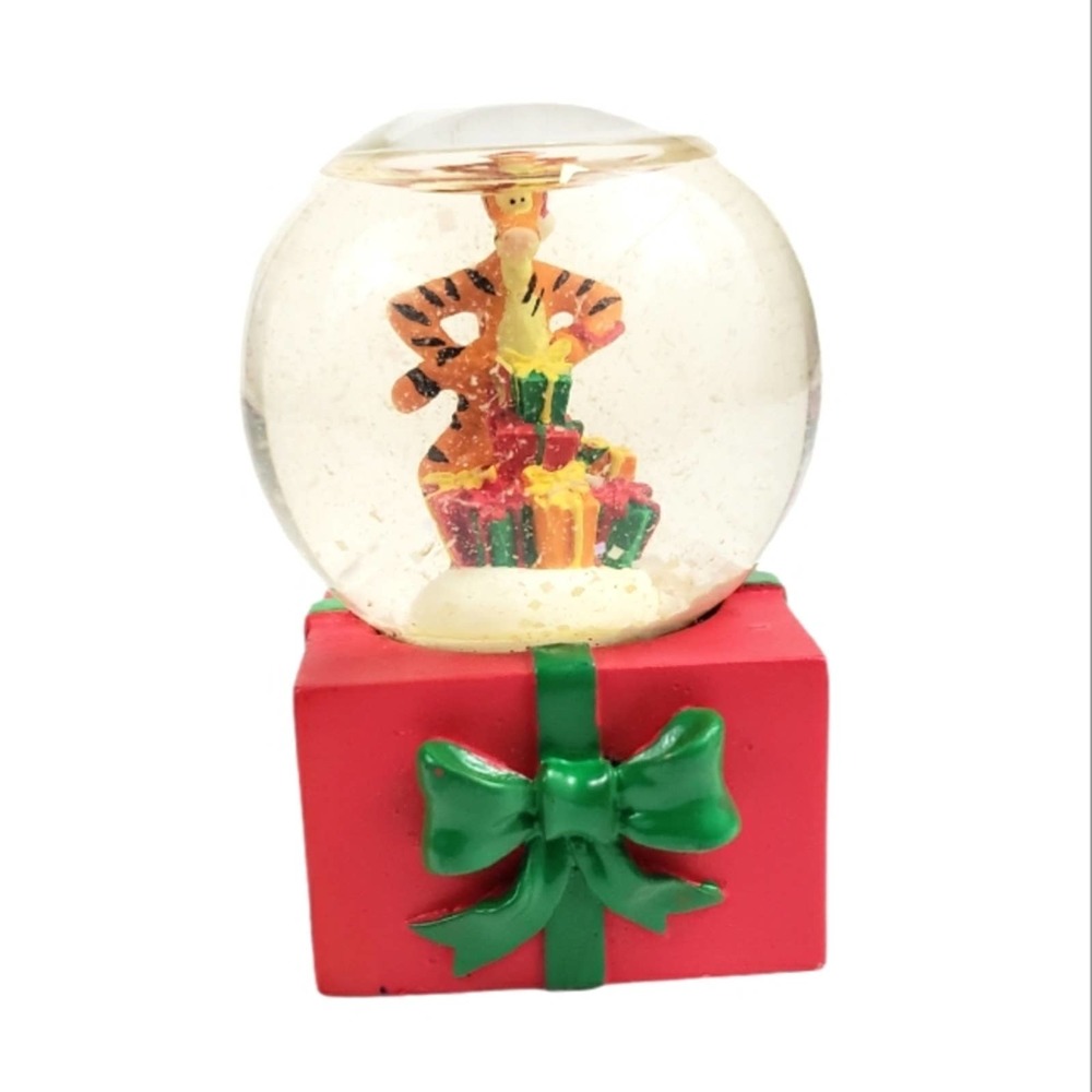 Vintage Disney Tigger Christmas Santa Small Snow Globe Gift Box Bow